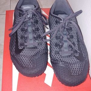 Nike free trainer 1.0